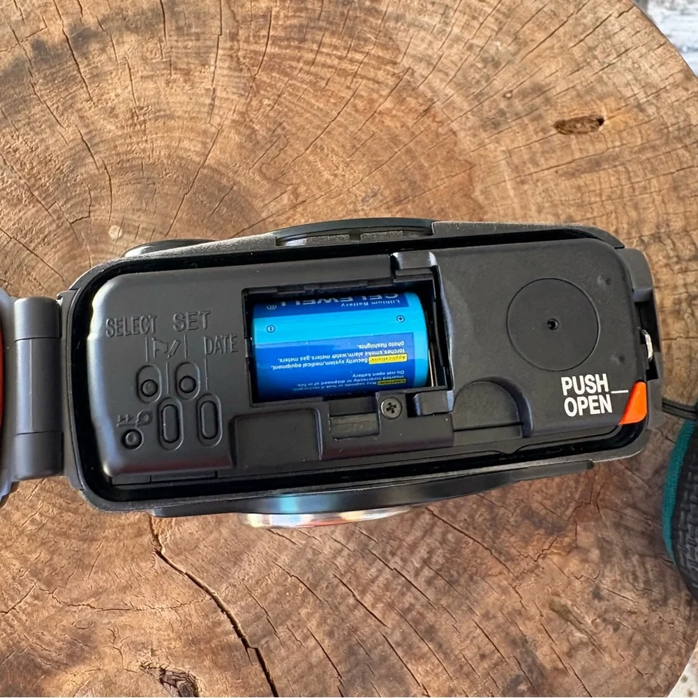 Canon ELPH SPORT Camera Film 90s